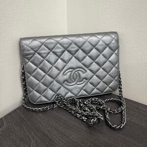 #413 CHANEL Wallet on Chain